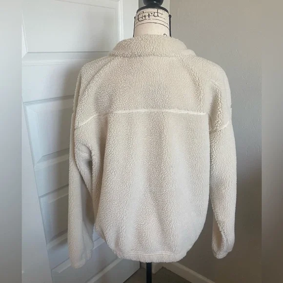 Old Navy Active Sherpa Jacket w/ Neon Detail - Picture 8 of 8